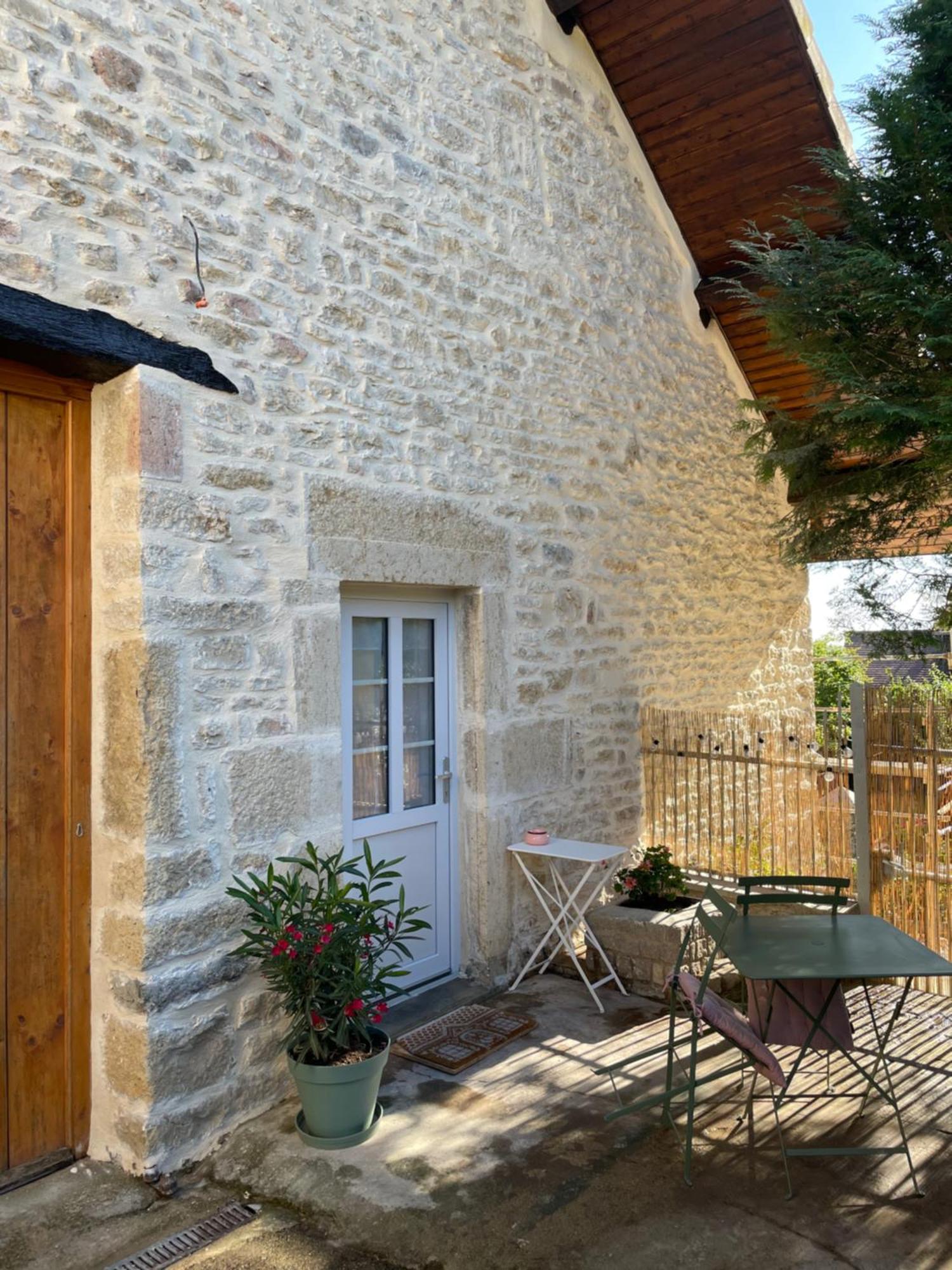 La Parenthese, Les De Montfaucon